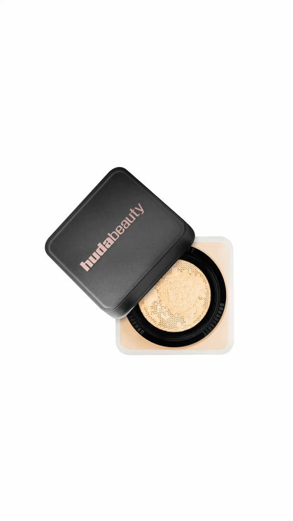 Huda Beauty Banana bread loose powder