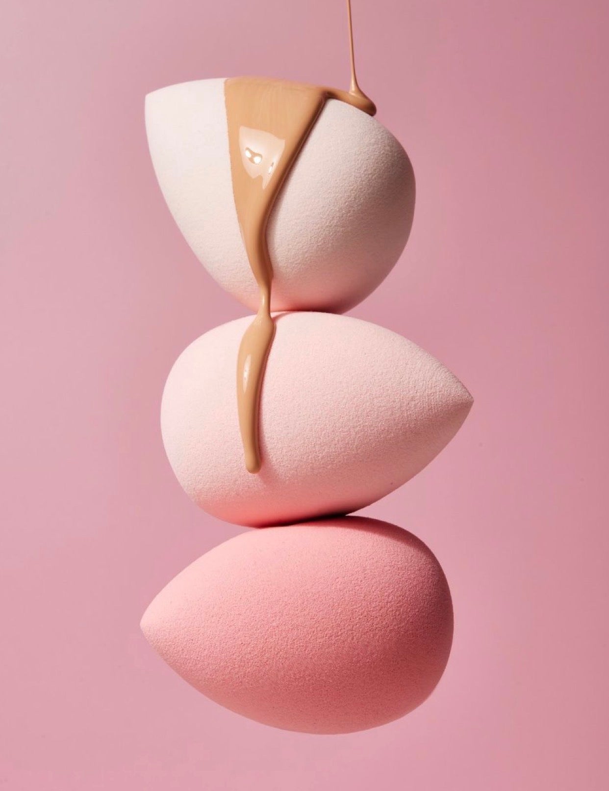 Beauty Blender Sponge for Foundation, Powder, Concealer and Eye Shadow